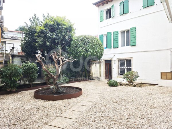 appartamento in vendita ad Udine in zona Centro Storico
