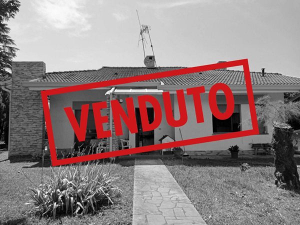 casa indipendente in vendita ad Udine in zona Laipacco