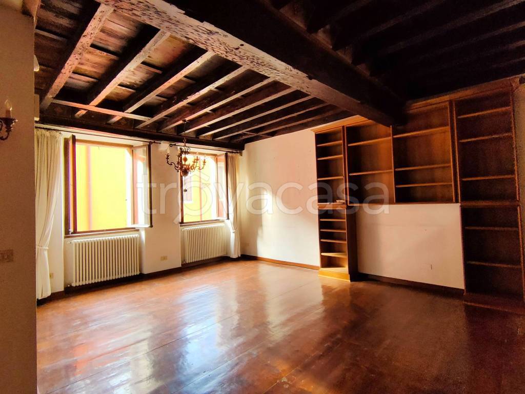 casa indipendente in vendita ad Udine in zona Centro Storico