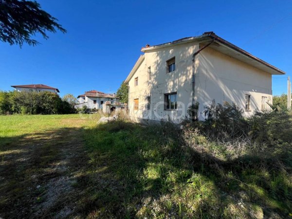 casa indipendente in vendita ad Udine in zona Beivars