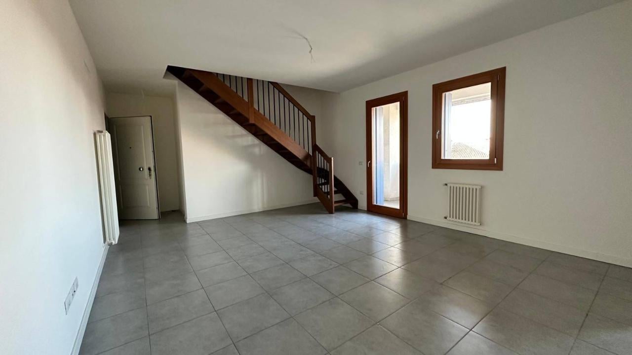 appartamento in vendita ad Udine in zona Paparotti