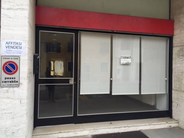 negozio in vendita ad Udine in zona Centro Storico