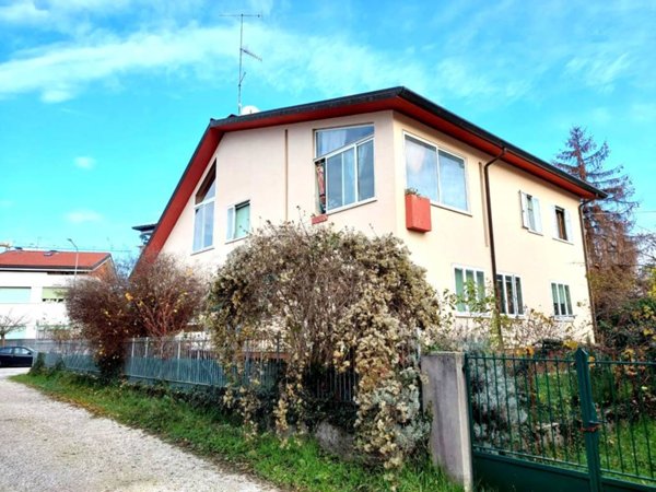 casa indipendente in vendita ad Udine