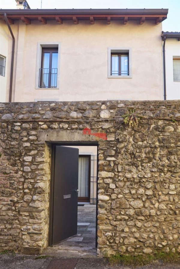 casa indipendente in vendita ad Udine in zona Centro Storico