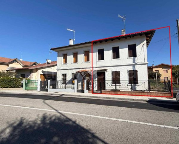 casa indipendente in vendita ad Udine in zona Rizzi