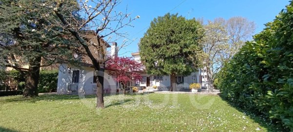 casa indipendente in vendita ad Udine in zona San Rocco