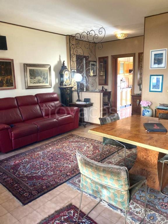 appartamento in vendita ad Udine in zona Rizzi