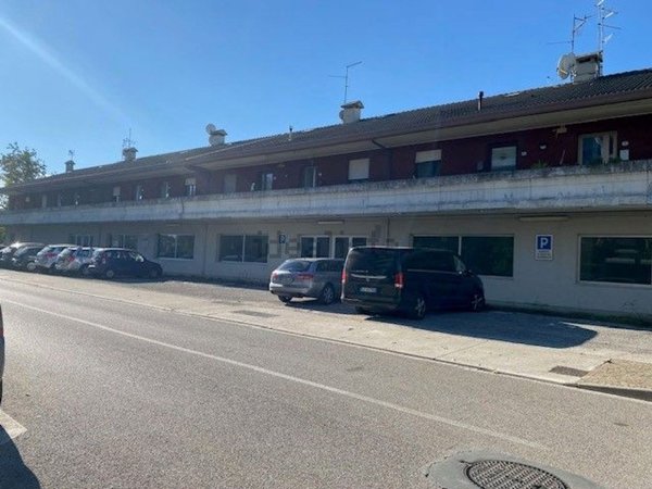 locale di sgombero in vendita ad Udine