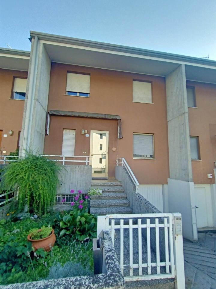 casa indipendente in vendita ad Udine in zona Rizzi