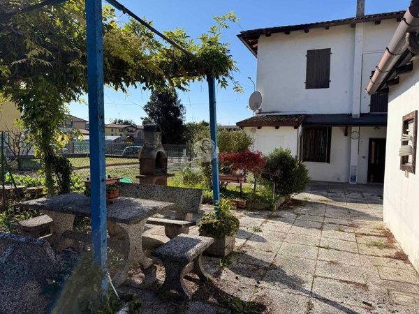 casa indipendente in vendita ad Udine