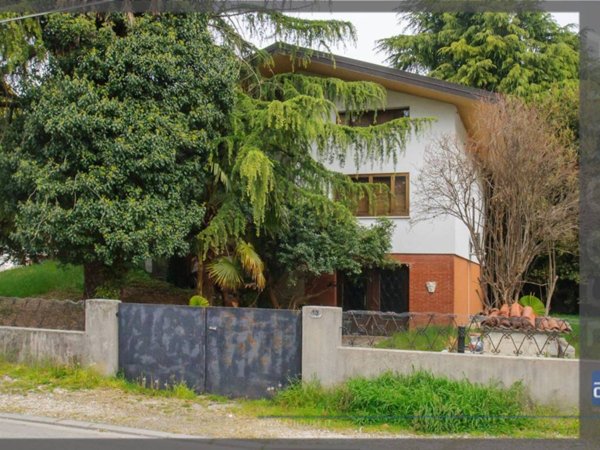 casa indipendente in vendita ad Udine