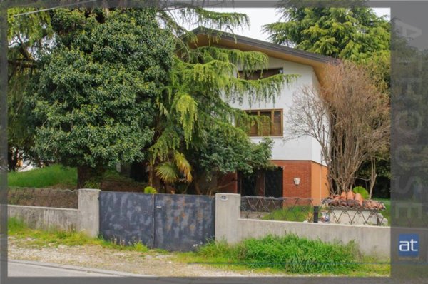 casa indipendente in vendita ad Udine
