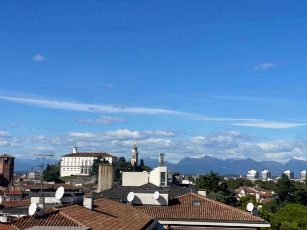 appartamento in vendita ad Udine in zona Centro Storico