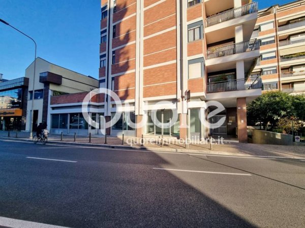 negozio in vendita ad Udine