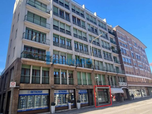 negozio in vendita ad Udine