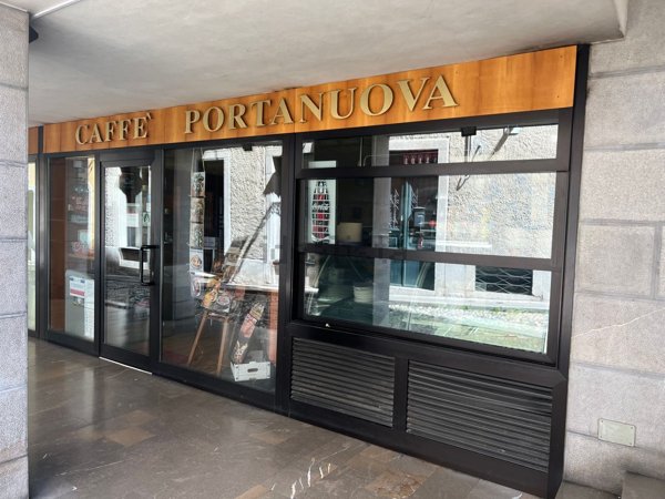 locale commerciale in vendita ad Udine