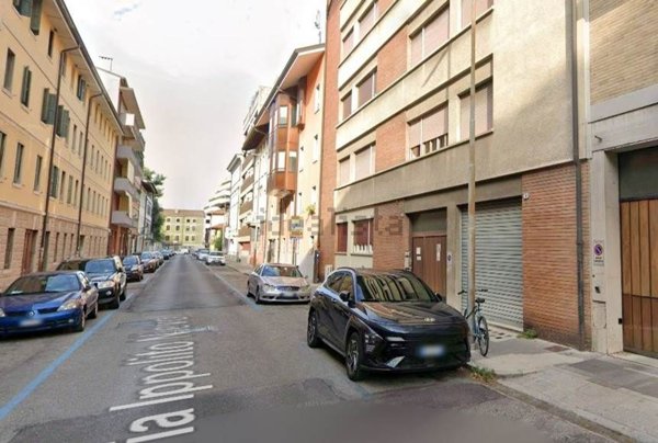 locale commerciale in vendita ad Udine in zona Centro Storico