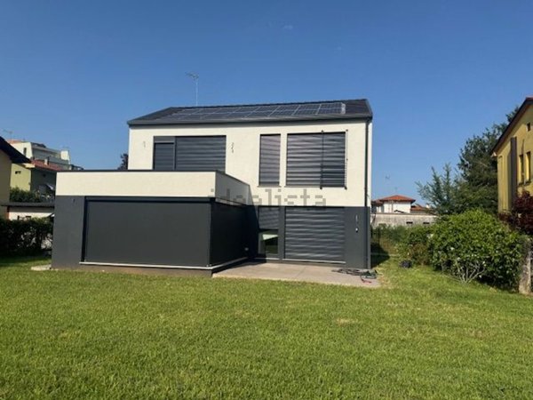 casa indipendente in vendita ad Udine