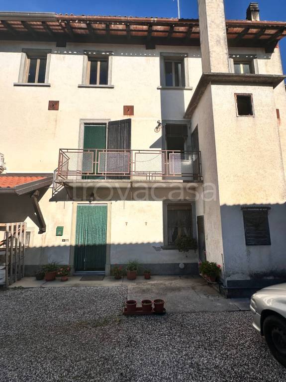 casa indipendente in vendita ad Udine in zona Godia