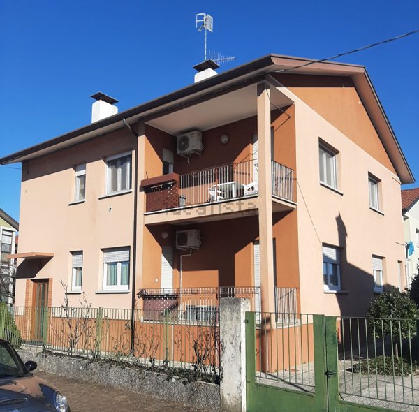 casa indipendente in vendita ad Udine