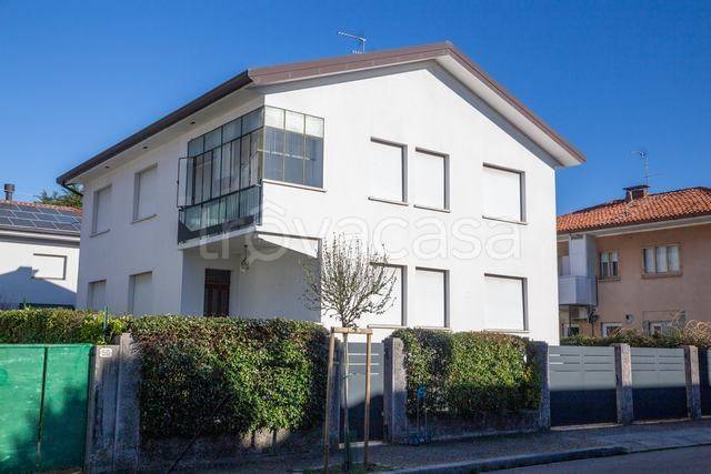 casa indipendente in vendita ad Udine