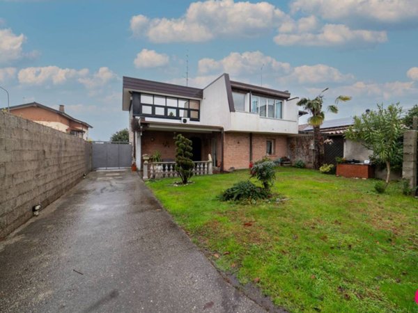 casa indipendente in vendita ad Udine in zona Centro Storico