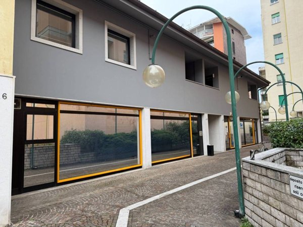 ufficio in vendita ad Udine