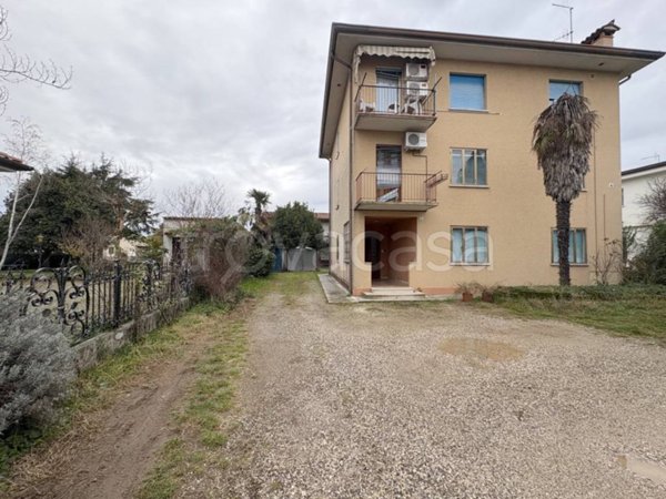 appartamento in vendita ad Udine in zona Baldasseria