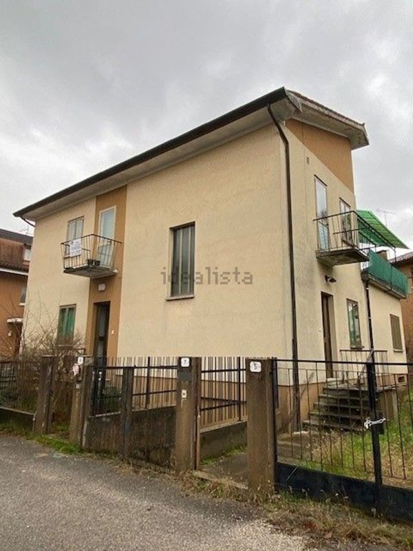 casa indipendente in vendita ad Udine in zona Vât