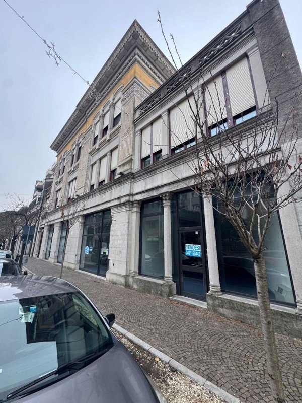 negozio in vendita ad Udine