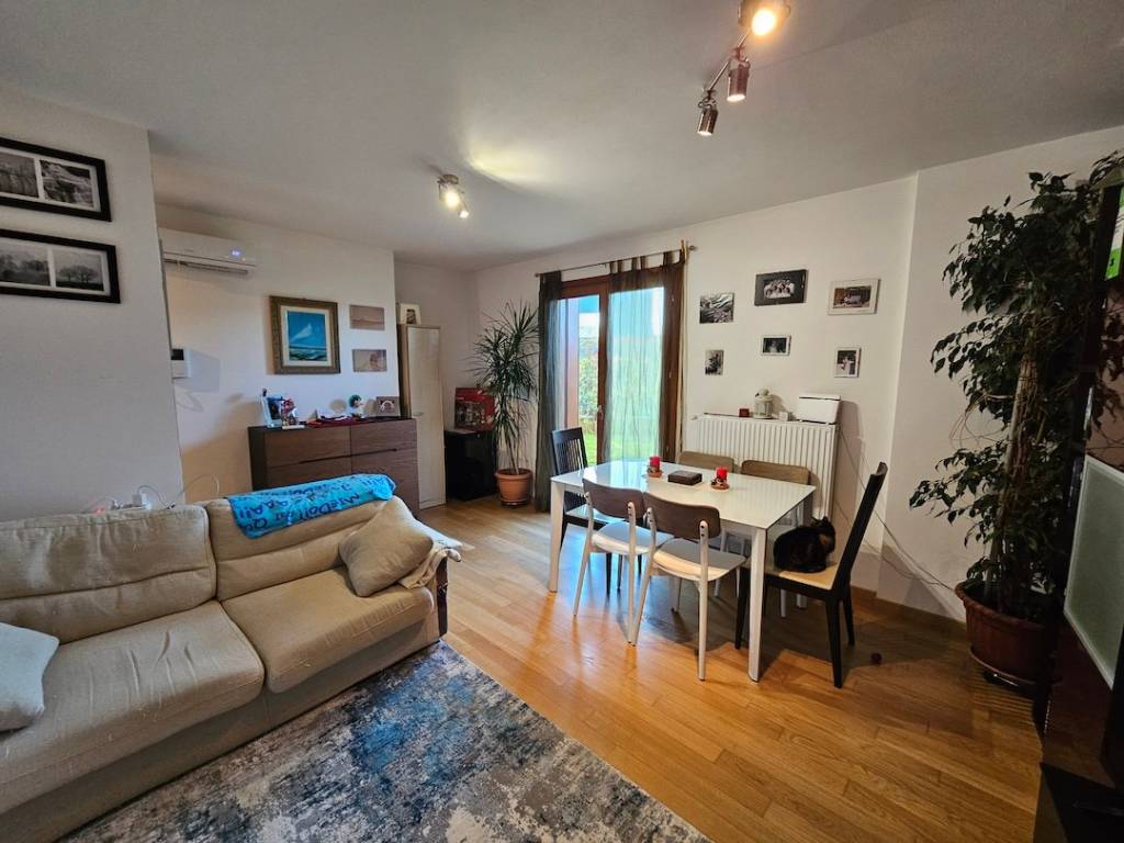 appartamento in vendita ad Udine in zona Cormor