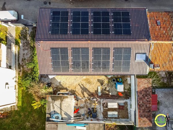 appartamento in vendita ad Udine in zona Vât