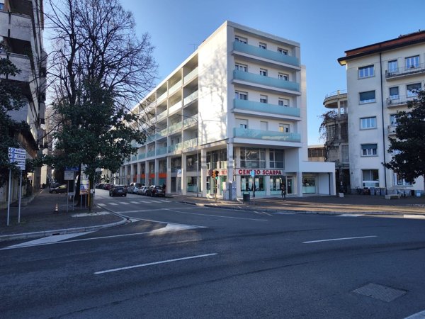 negozio in vendita ad Udine