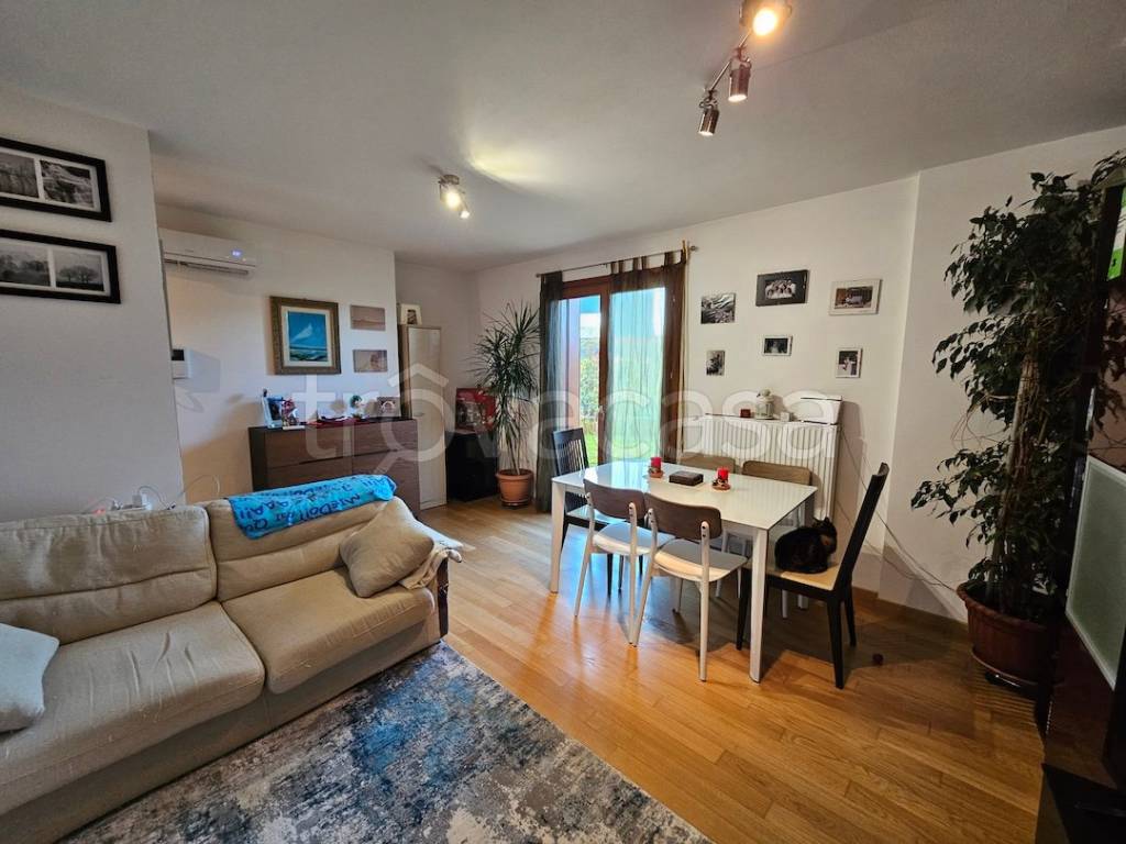 appartamento in vendita ad Udine in zona Cormor