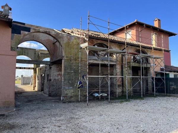 casa indipendente in vendita ad Udine in zona Godia