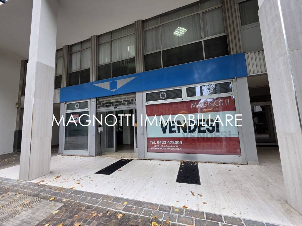 negozio in vendita ad Udine in zona San Rocco