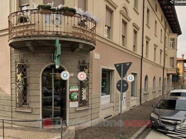 negozio in vendita ad Udine in zona Centro Storico