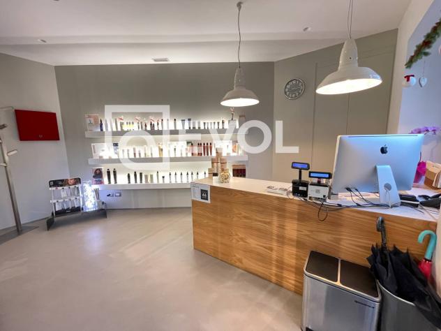 negozio in vendita ad Udine