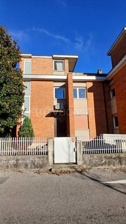 casa indipendente in vendita ad Udine in zona Baldasseria