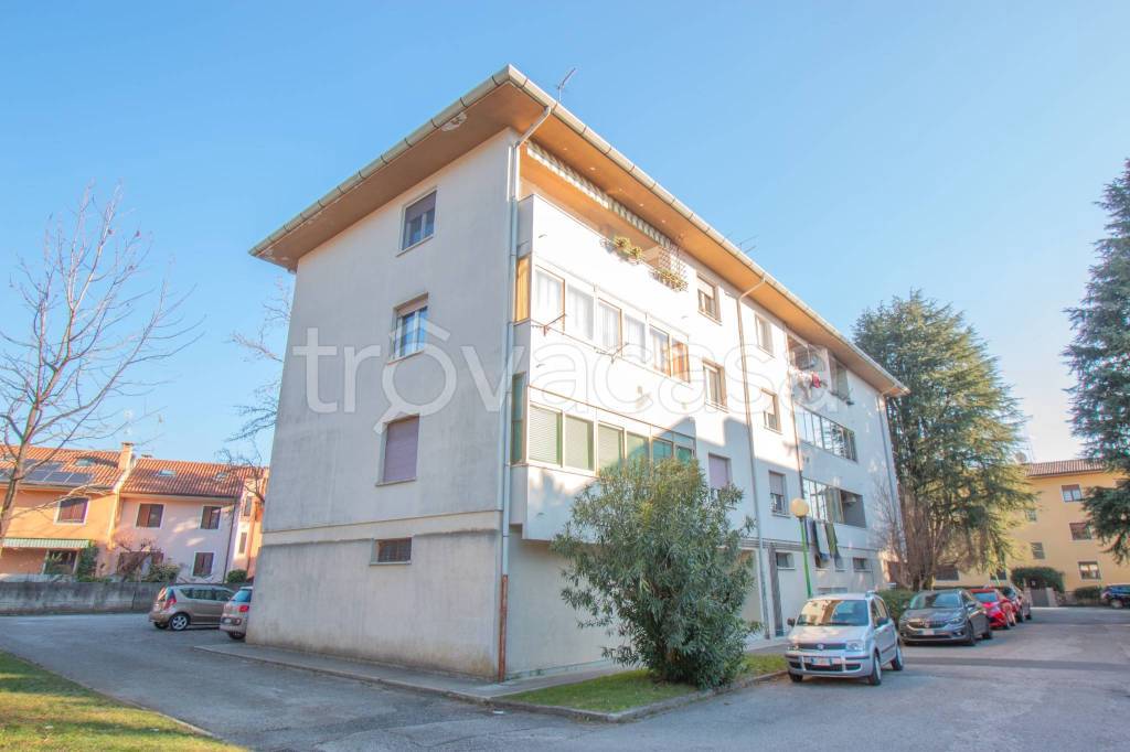 appartamento in vendita ad Udine in zona Laipacco