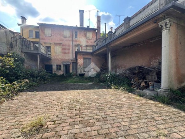 casa indipendente in vendita ad Udine