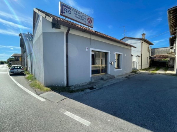 appartamento in vendita ad Udine in zona Paparotti