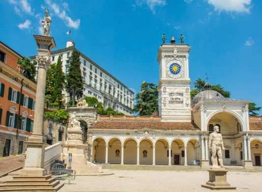 appartamento in vendita ad Udine in zona Centro Storico