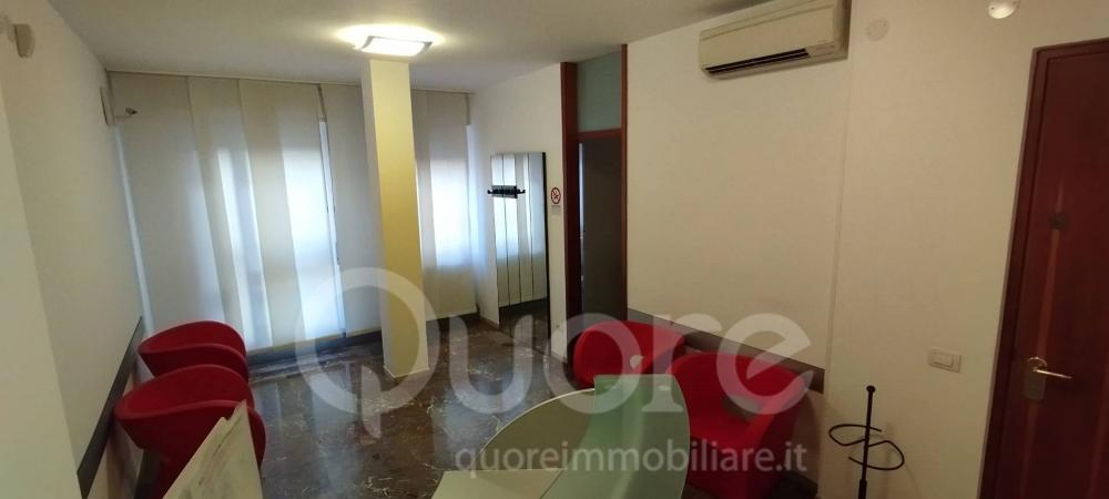 ufficio in vendita ad Udine in zona Centro Storico