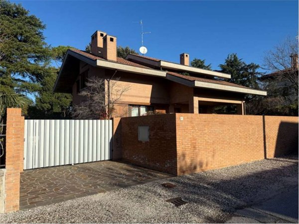 casa indipendente in vendita ad Udine