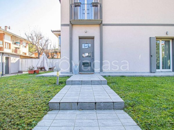 casa indipendente in vendita ad Udine