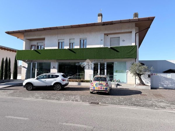 appartamento in vendita ad Udine in zona Vât