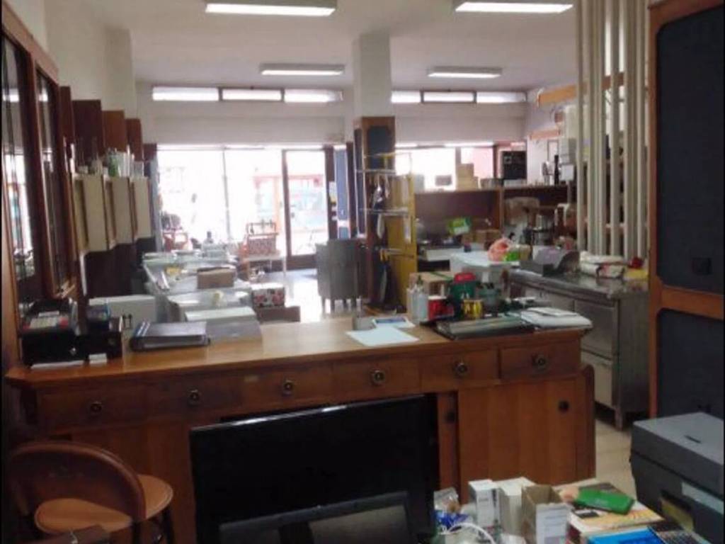 negozio in vendita ad Udine