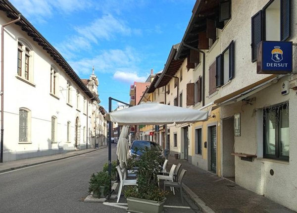 negozio in vendita ad Udine in zona Centro Storico