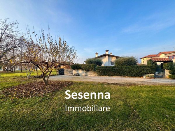 casa indipendente in vendita ad Udine in zona Cussignacco